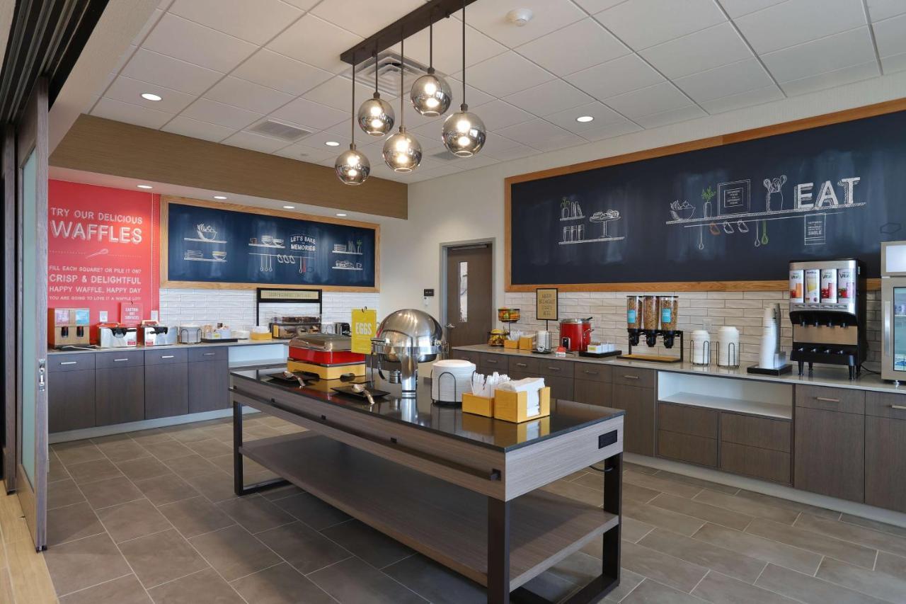 Hampton Inn & Suites Manistee, Mi Bagian luar foto