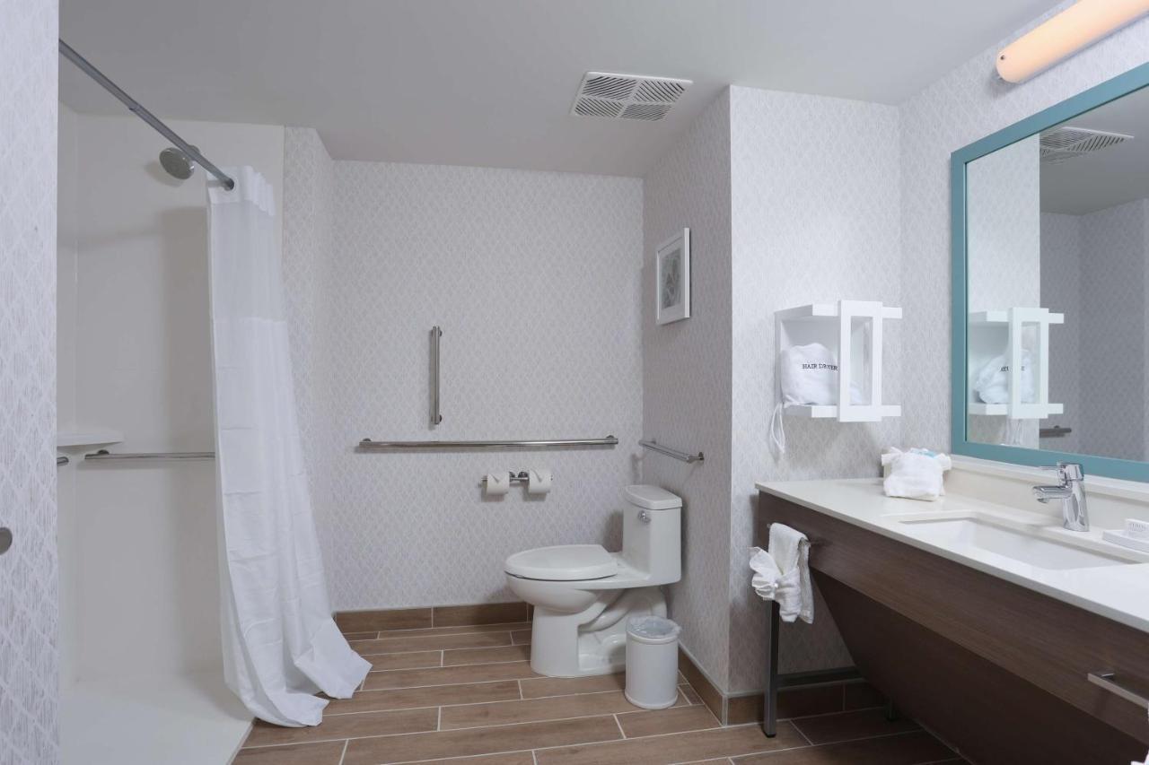 Hampton Inn & Suites Manistee, Mi Bagian luar foto