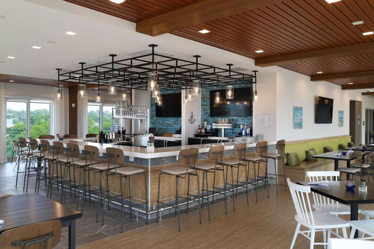 Hampton Inn & Suites Manistee, Mi Bagian luar foto