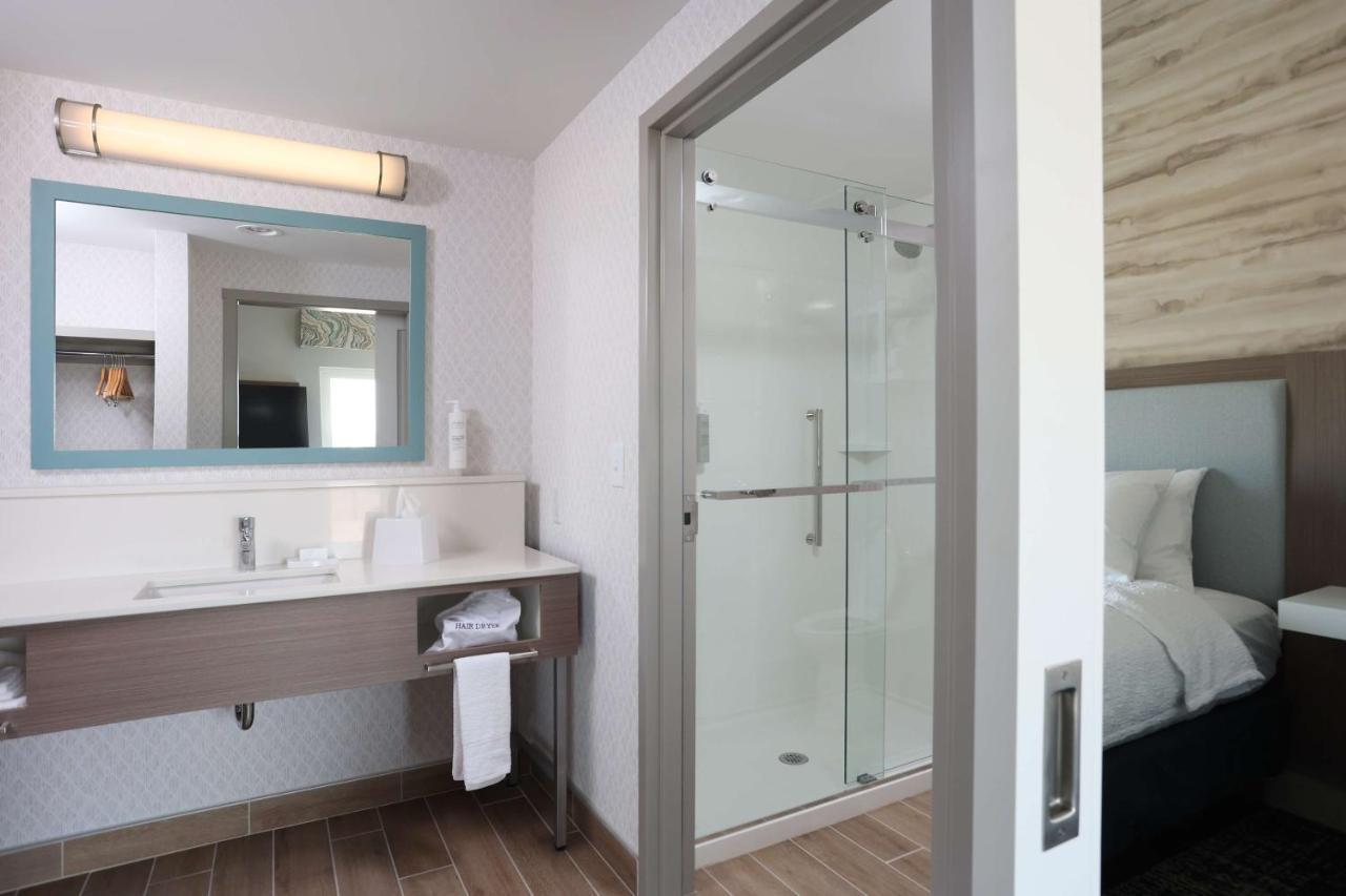 Hampton Inn & Suites Manistee, Mi Bagian luar foto