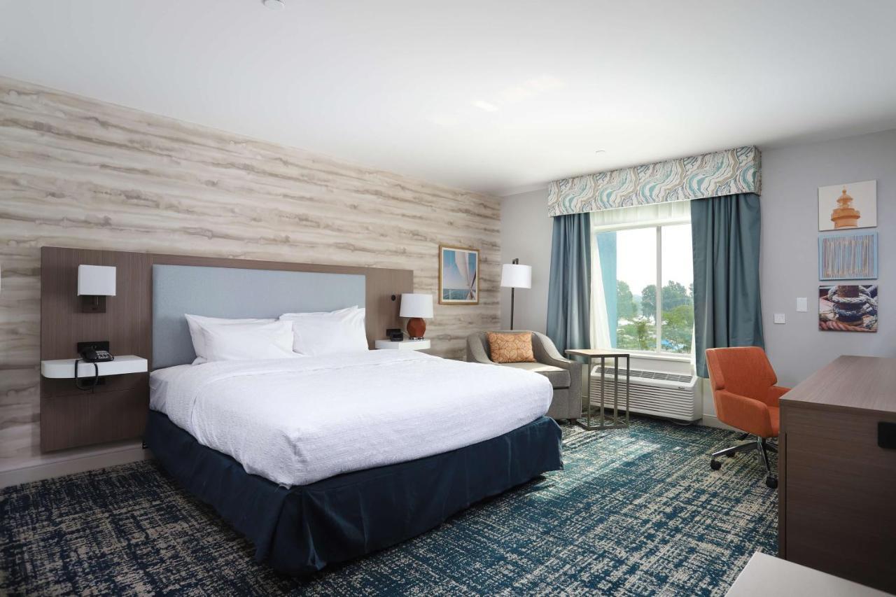 Hampton Inn & Suites Manistee, Mi Bagian luar foto