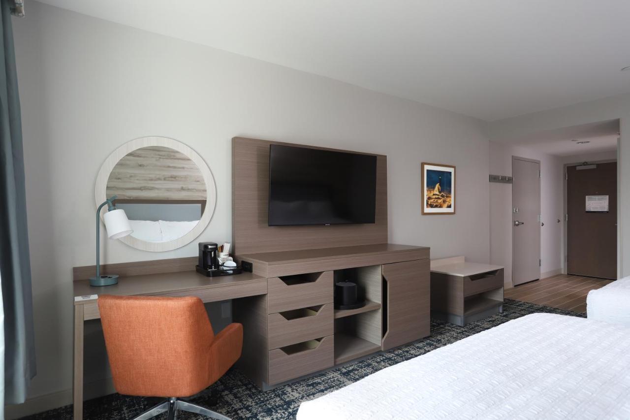 Hampton Inn & Suites Manistee, Mi Bagian luar foto