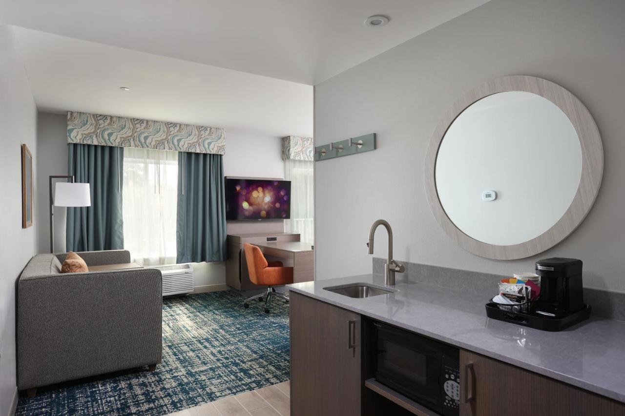 Hampton Inn & Suites Manistee, Mi Bagian luar foto